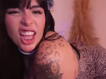 curvyliciouss Image 12