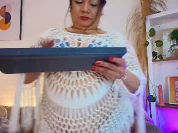 elenna_boobs_ Image 3