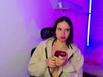 emily_lindey Image 12