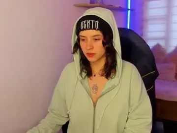 emily_lindey Image 5