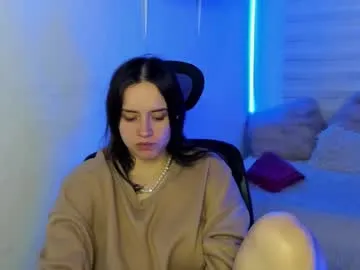 emily_lindey Image 7