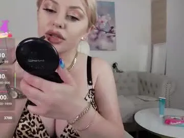 janellebrown_ Image 15