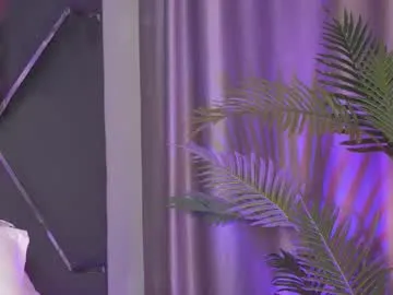 lila_hottie_rosie Image 7