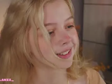 little_anitta Image 7