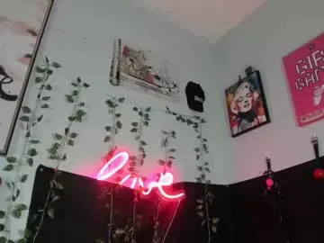 maddi_avalon Image 16