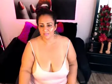 mature_bigtitx Image 4