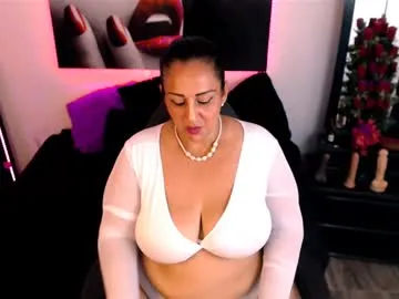 mature_bigtitx Image 5