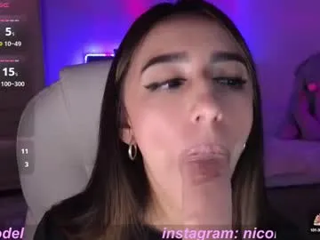 nicole_edwards Image 4