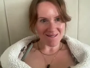 red_head_rosie_69 Image 17