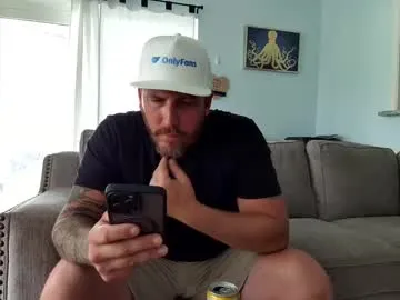 saltycaptain69_hatgirl69 Image 6