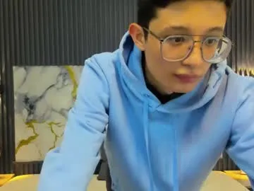 santiago_russo18's Thumb Image