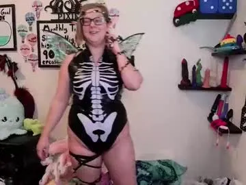 ten_tickle_pixie Image 10