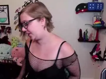 ten_tickle_pixie Image 4