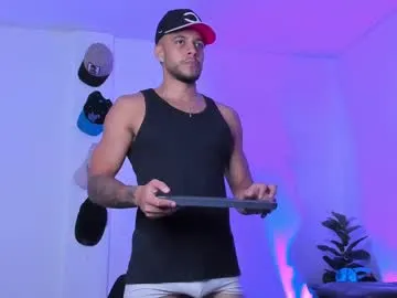 tyler_jonnes Image 16