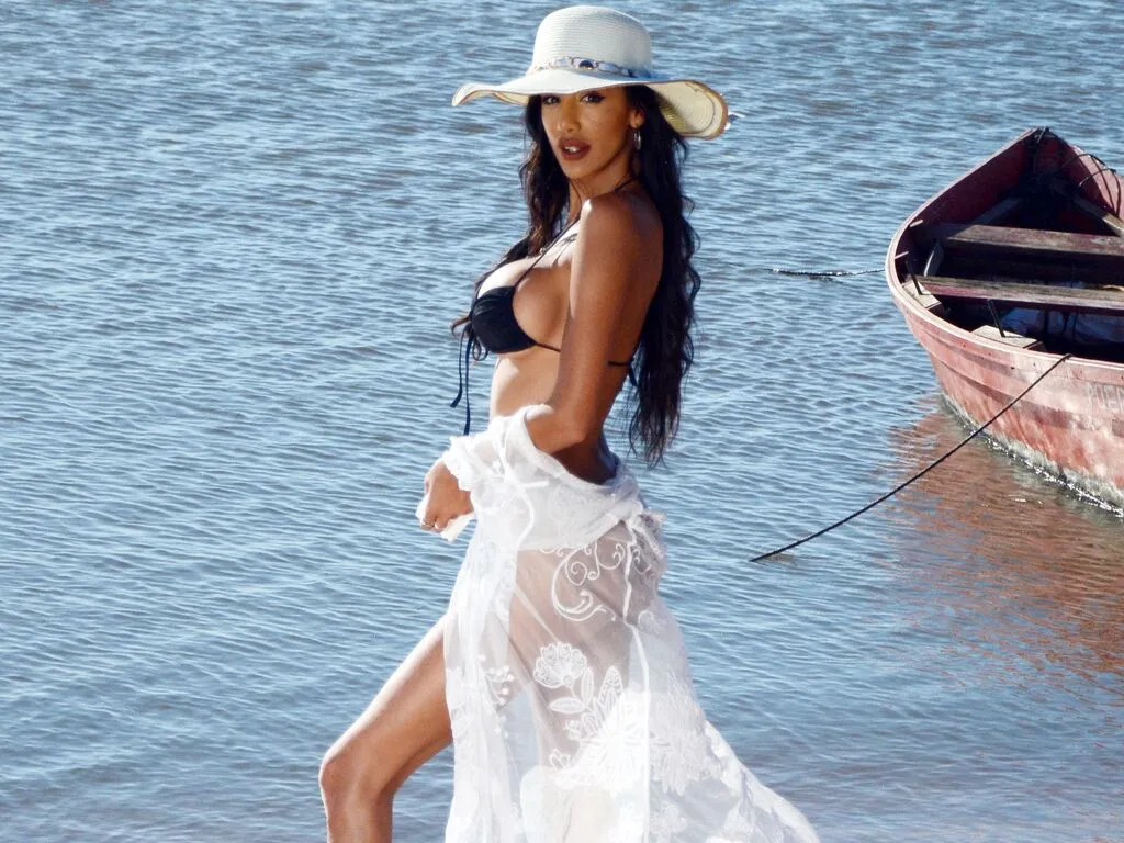 HaleyLyon's Thumb Image