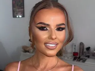 AprilXXS's Thumb Image