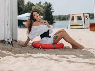 HappyFlowerr's Thumb Image