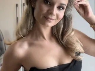 HelenWaldorf Image 5