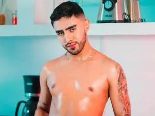 itsmeeros's Thumb Image