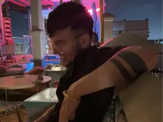 kevinsantiag0's Thumb Image